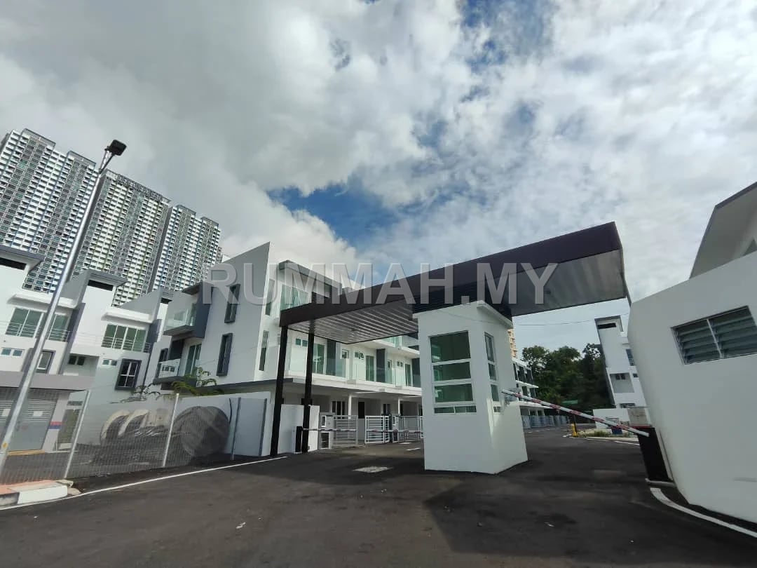 house in Bayan Lepas, Penang — photo 2
