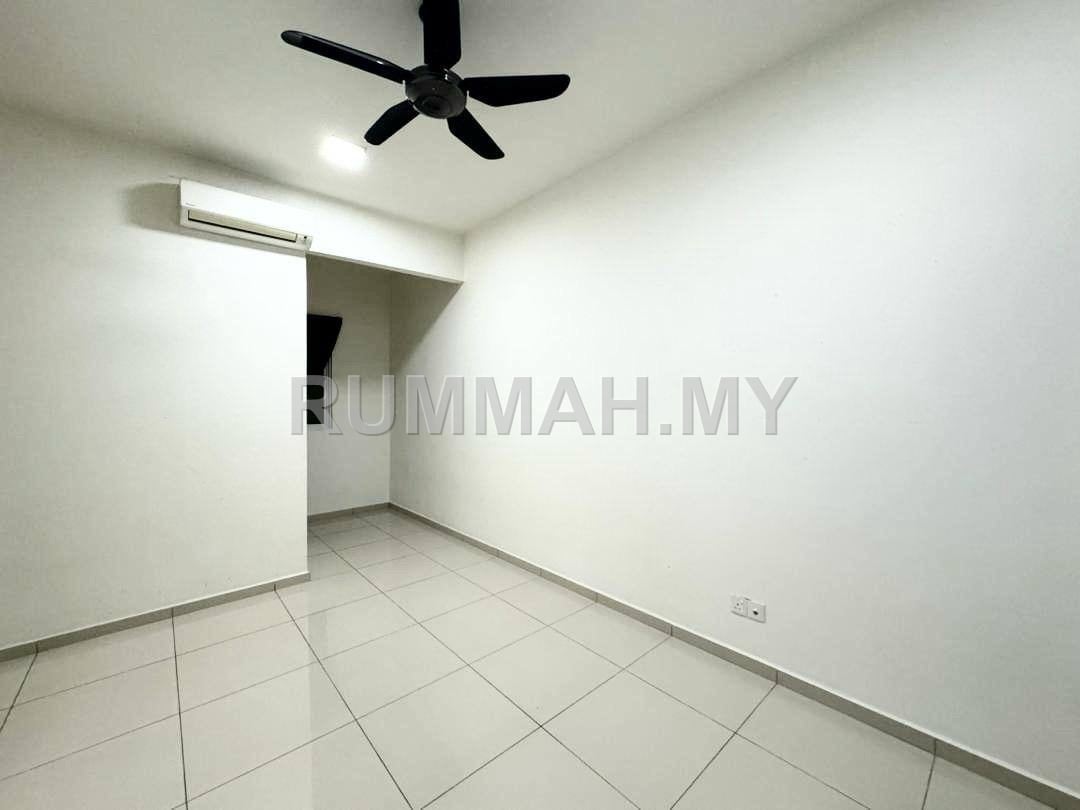 condo in Sungai Ara, Penang — photo 2