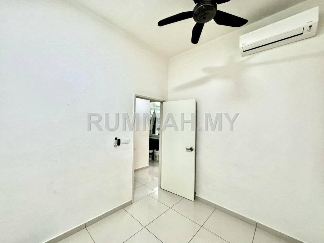condo in Sungai Ara, Penang — photo 5