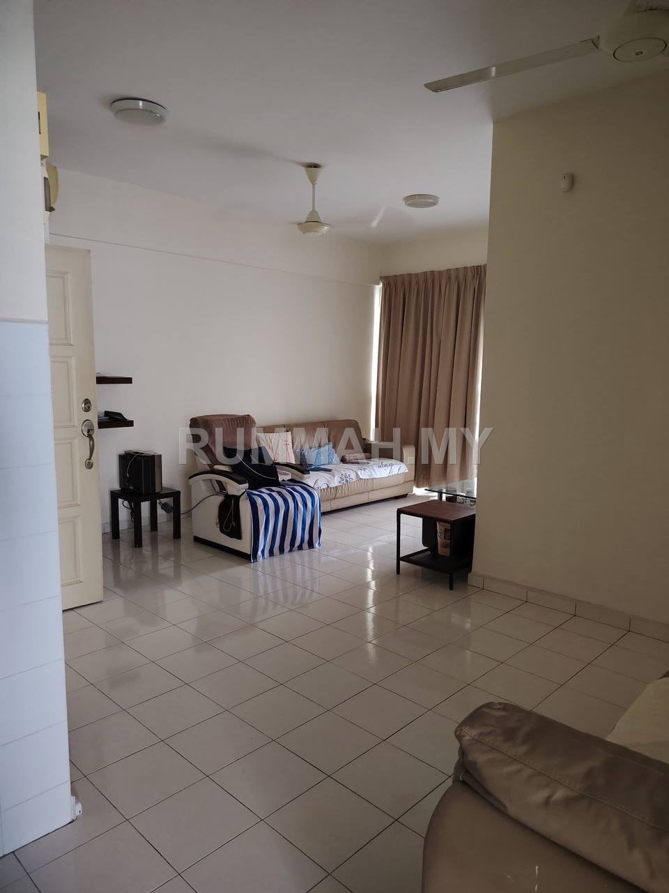 3-bedroom condo in Bayan Lepas, Penang for sale - Putra Place@ Bayan Lepas, 1CarPark Corner Unit