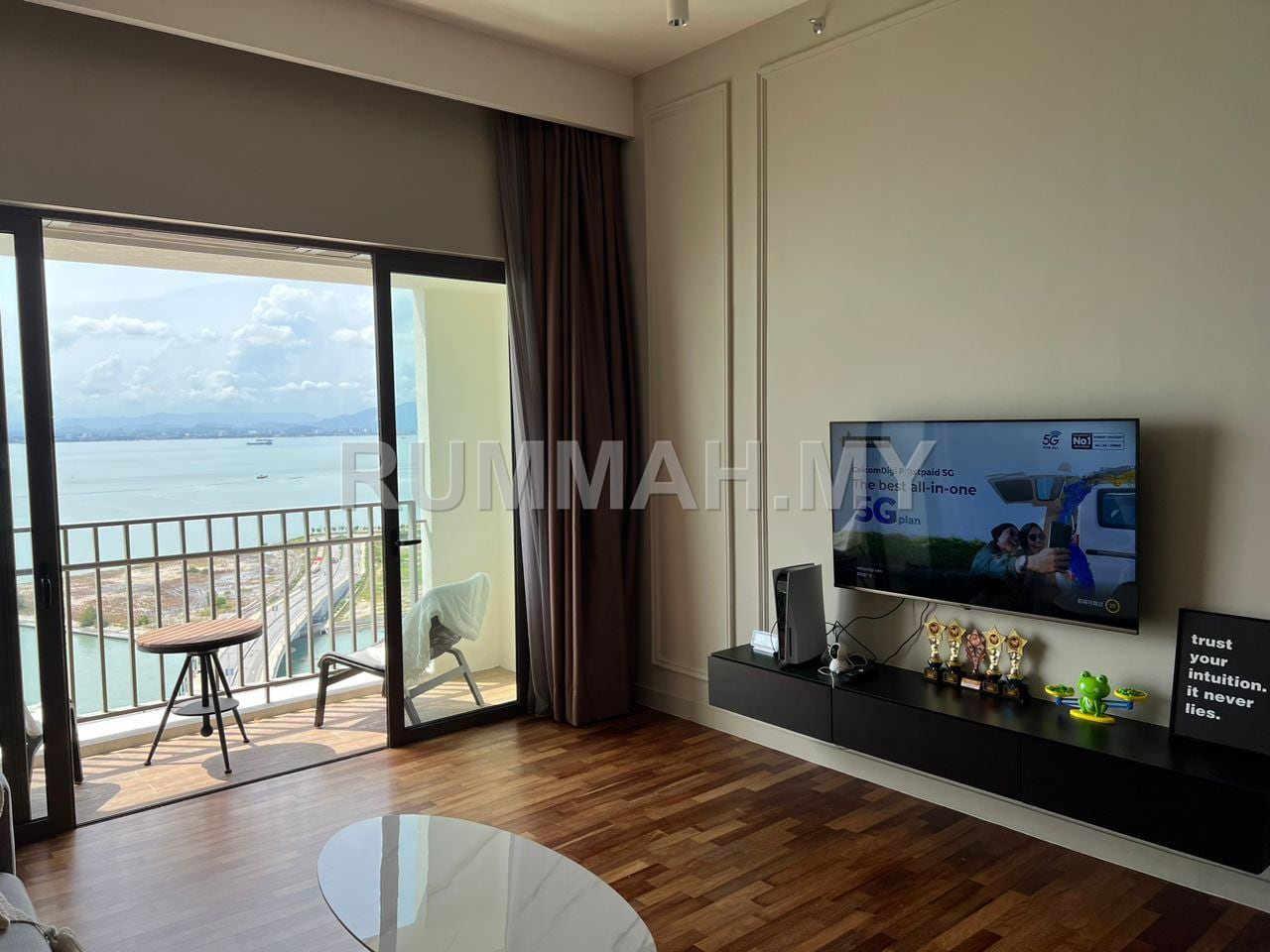 2-bedroom condo in Tanjung Tokong, Penang for sale - Straits Residences @ Tanjong Tokong For Sale