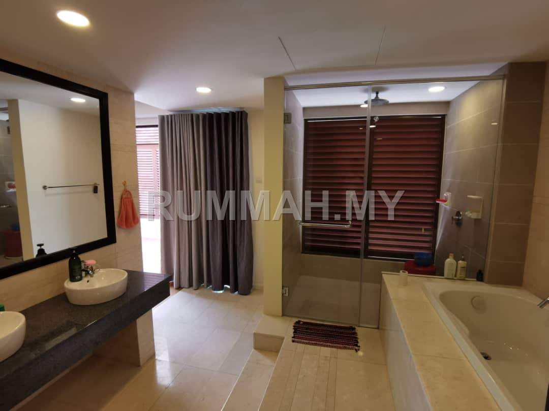house in Batu Ferringhi, Penang — photo 4