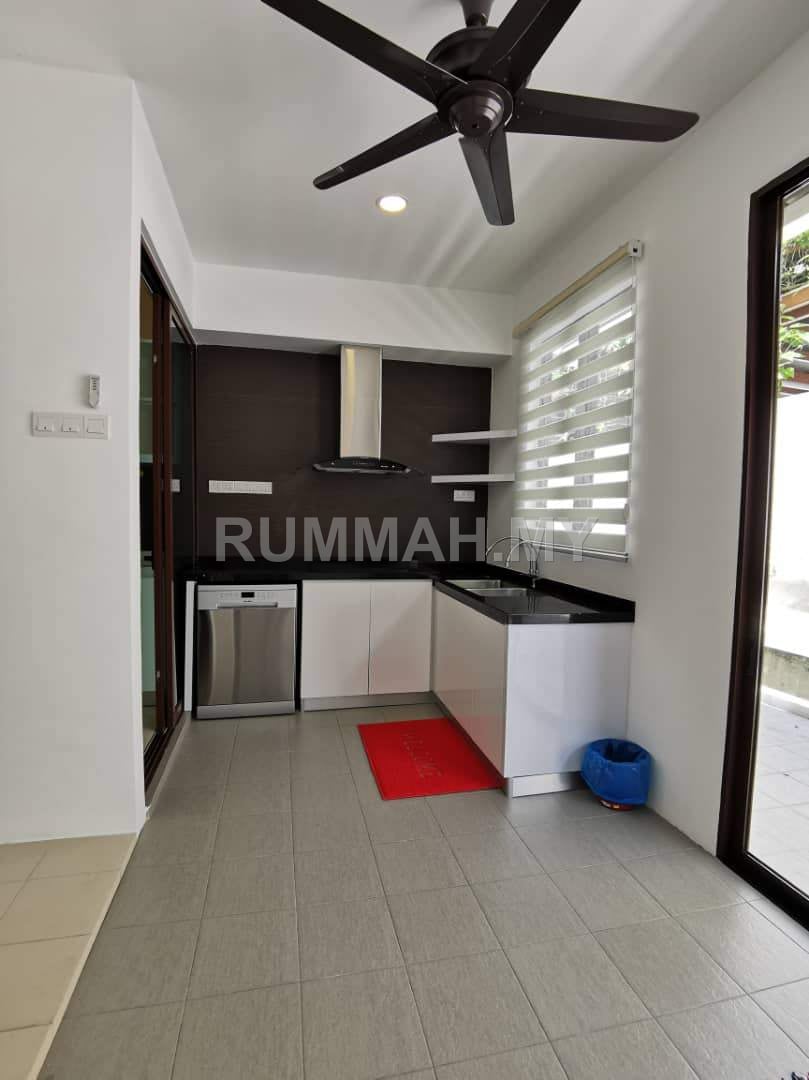 house in Batu Ferringhi, Penang — photo 3