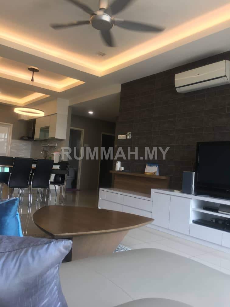 3-bedroom condo in Tanjung Tokong, Penang for rent - The Peak Residence, Tanjung Tokong | Fully Furnished