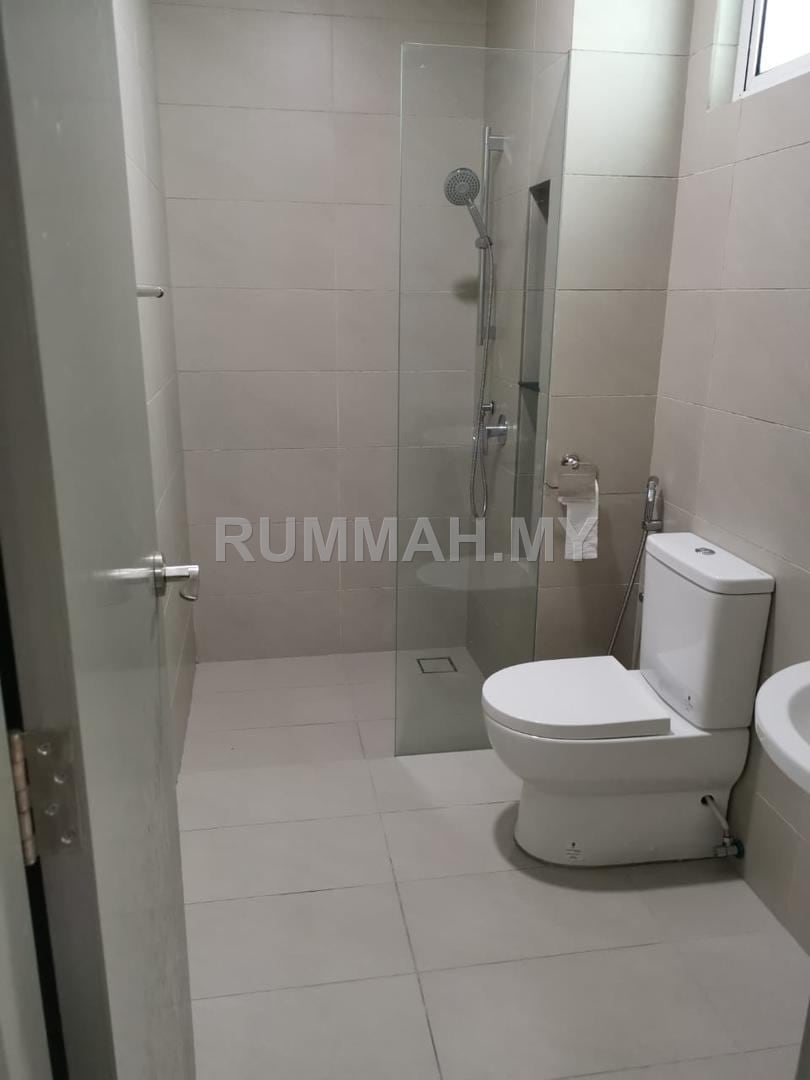 condo in Sungai Ara, Penang — photo 4