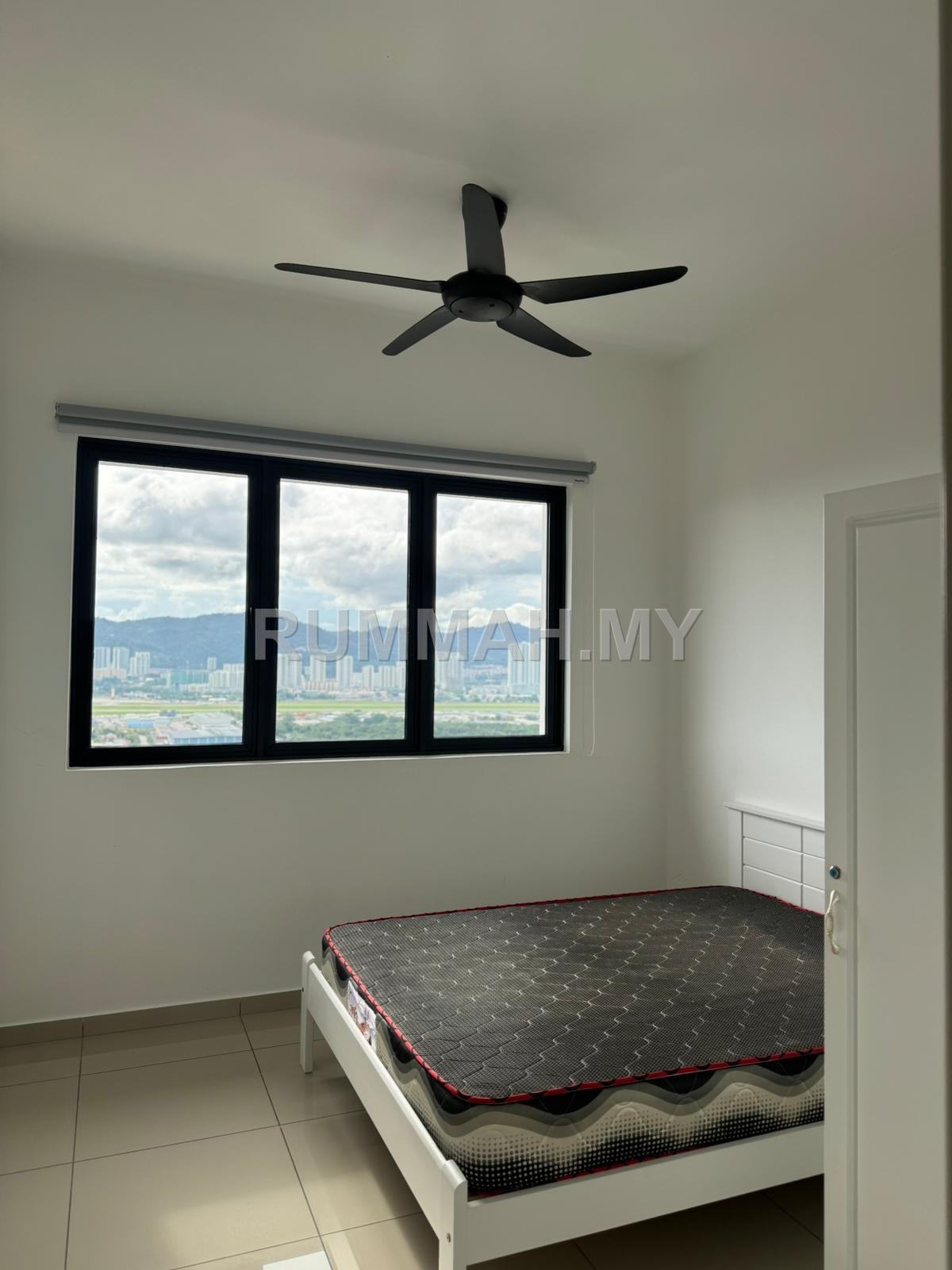 condo in Batu Maung, Penang — photo 7