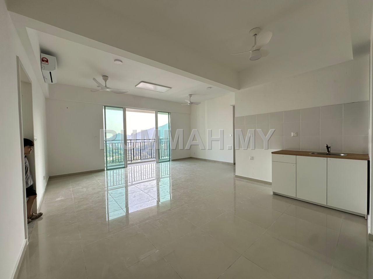 3-bedroom condo in Gelugor, Penang for rent - Ideal Residency @ Gelugor [ FOR RENT] 