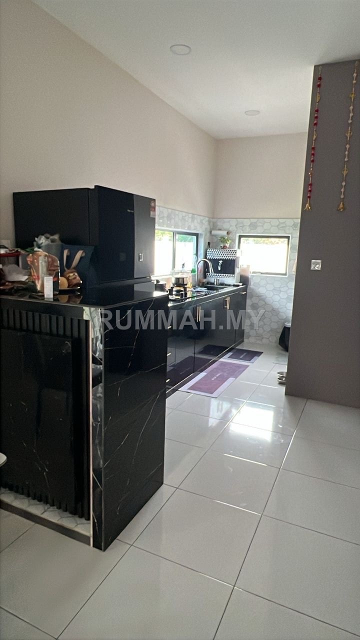 3-bedroom house in Valdor, Penang for sale - 1-Storey Terrace Corner for Sale @ Hijauan Valdor, Valdor | Corner