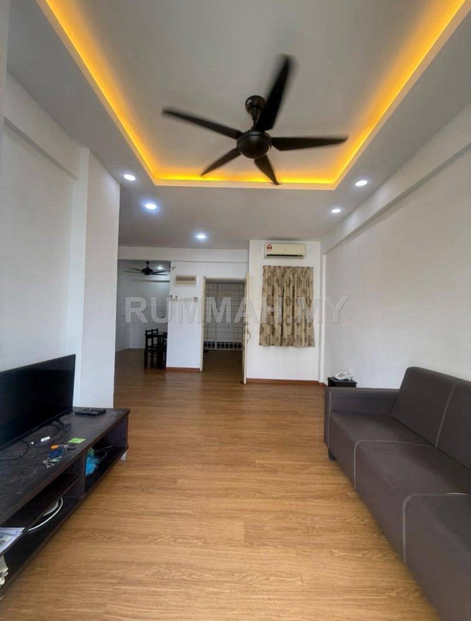 3-bedroom condo in Bayan Lepas, Penang for sale - Putra Place @ Bayan Lepas, 1CarPark