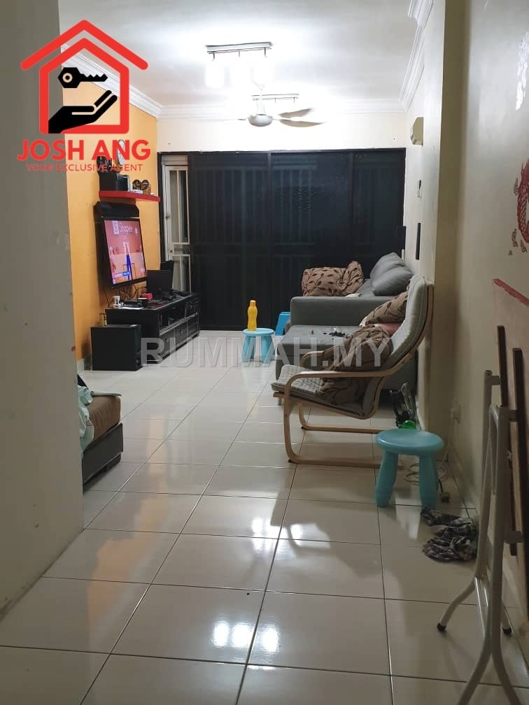 3-bedroom condo in Jelutong, Penang for sale - Serina Bay near Karpal Singh Drive 900sf Fully Furnished 2 Car parks