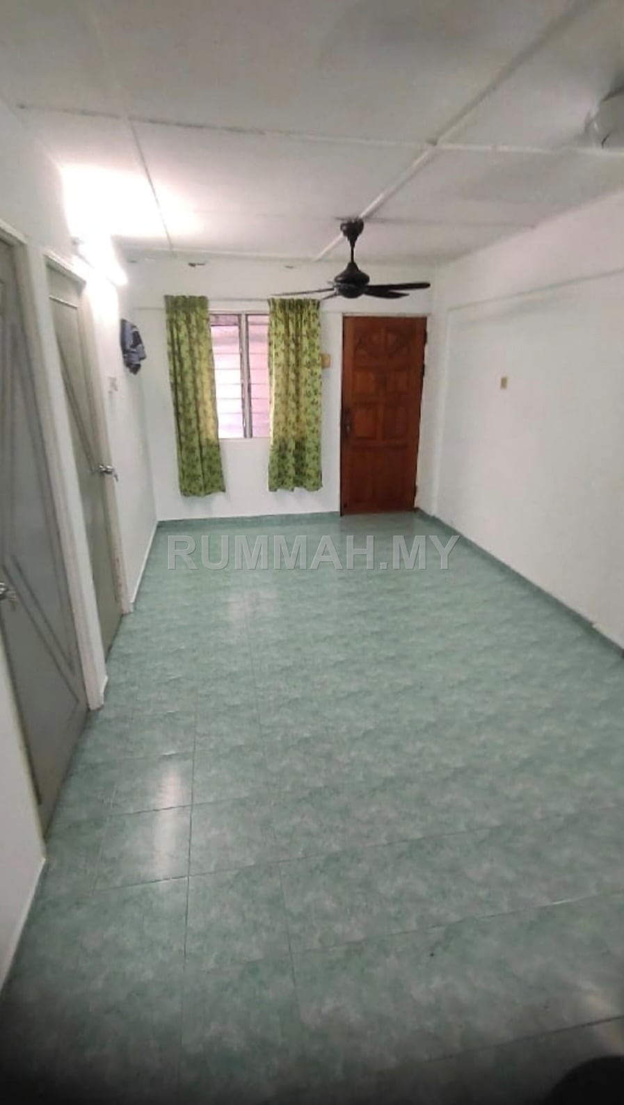 condo in Teluk Kumbar, Penang — photo 6