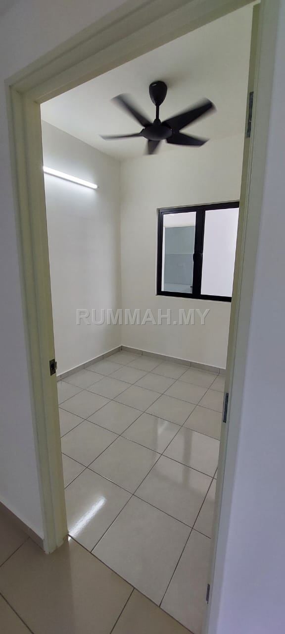 condo in Sungai Ara, Penang — photo 3