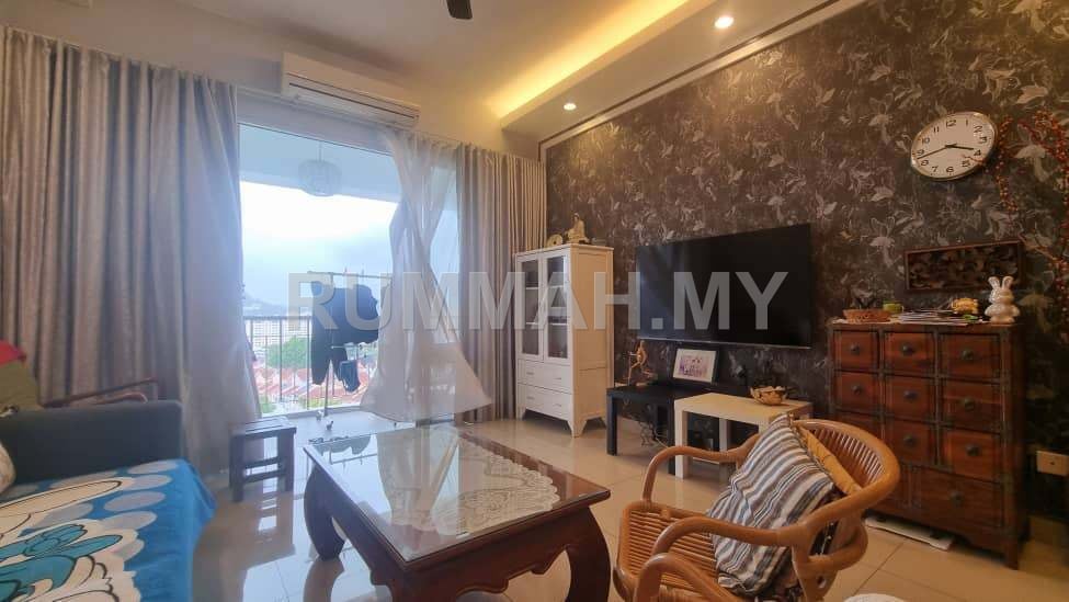 3-bedroom condo in Tanjung Bungah, Penang for sale - Surin Tanjung Bungah ; Fully Renovated ; Move in condition 