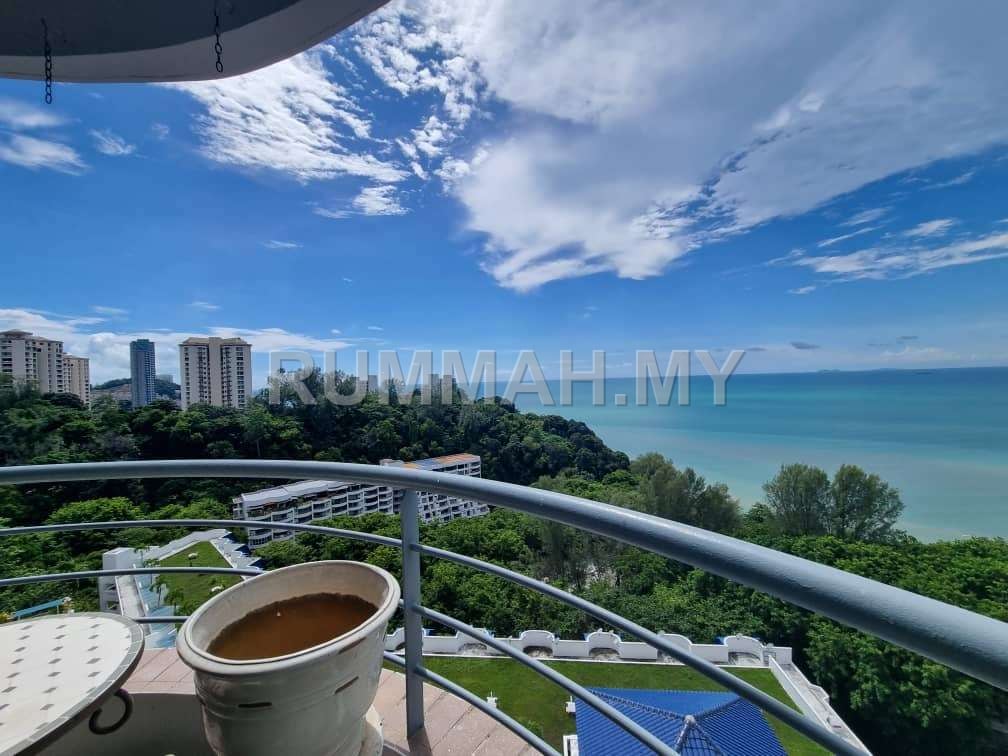 condo in Batu Ferringhi, Penang — photo 5