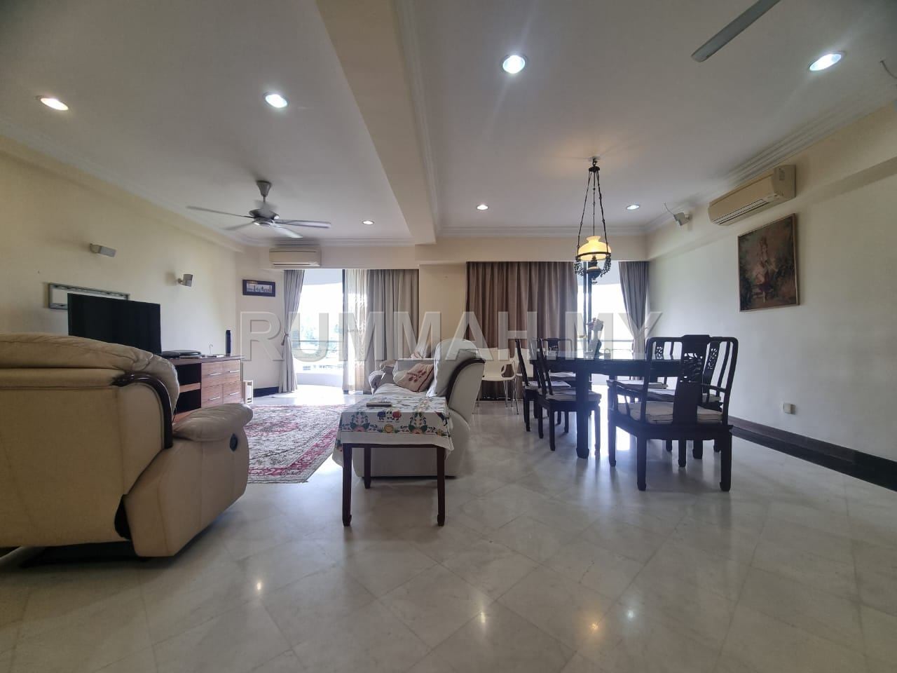 3-bedroom condo in Batu Ferringhi, Penang for sale - Seaview Garden Batu Ferringhi ; Fully Renovated & Furnished 
