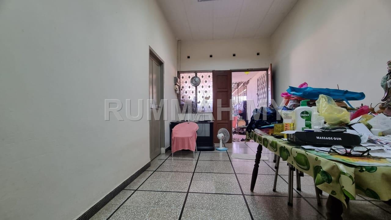 3-bedroom house in Tanjung Bungah, Penang for sale - Tanjung Bungah Single Storey Terrace 