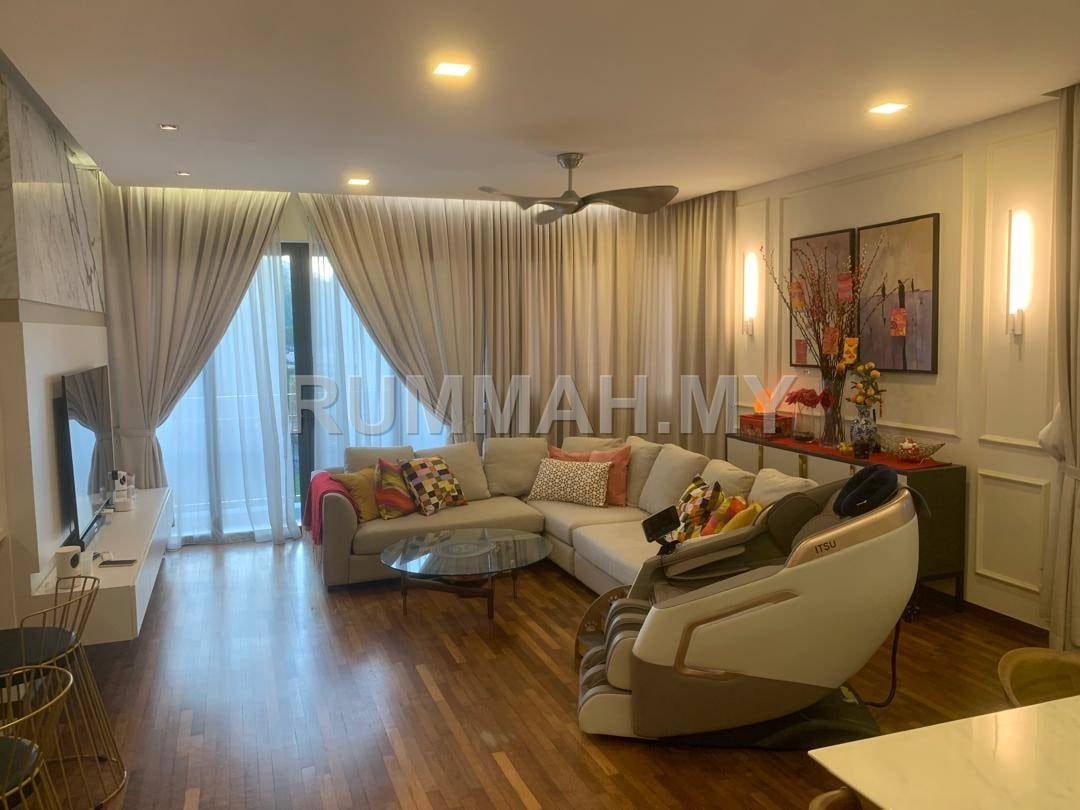3-bedroom condo in Tanjung Tokong, Penang for sale - Tamarind @ Tanjung Tokong | Fully Renovated Unit | RM1.55M (Nego)