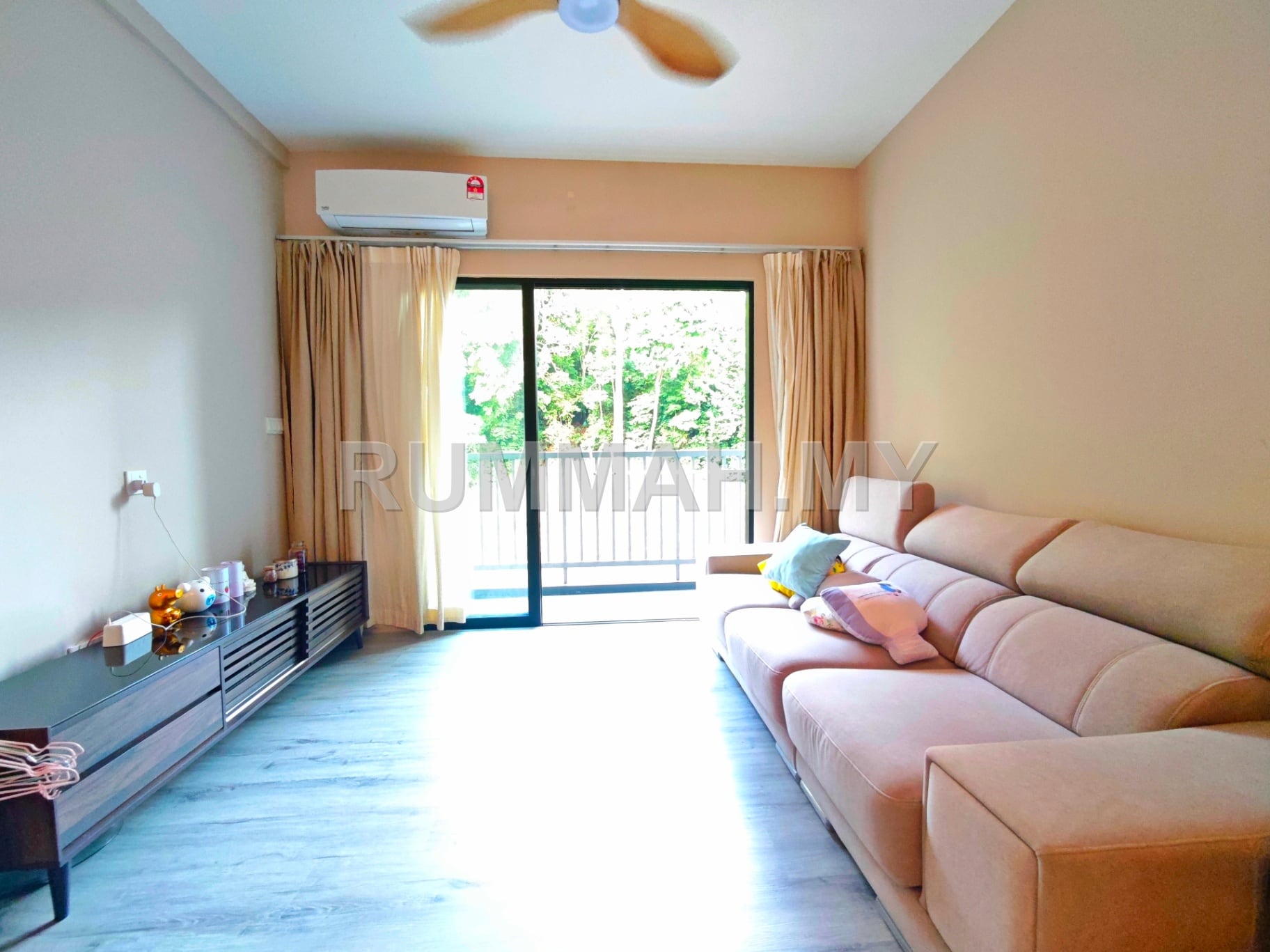 3-bedroom condo in Tanjung Tokong, Penang for rent - Tri Pinnacle, Very Beautiful House, Fully Furnished, Good Condition, Hill View, 2cp