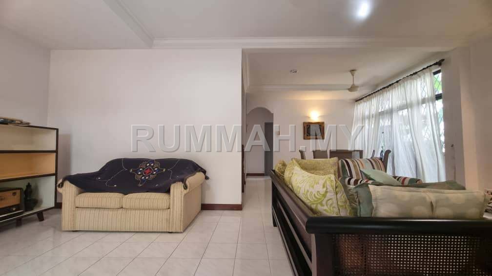 house in Batu Ferringhi, Penang — photo 2