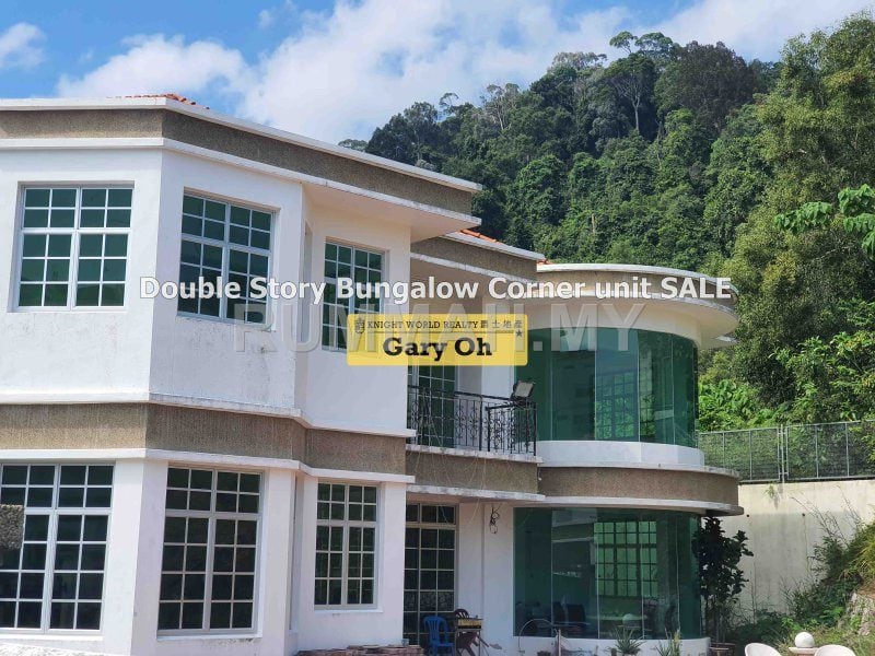 6-bedroom house in Tanjung Bungah, Penang for sale - Beverly Hill Bungalow Corner at Tanjung bungah 14000sf Selling Price RM3.5m 