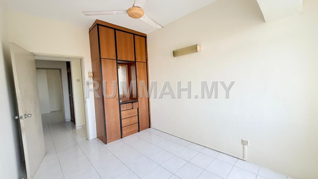 condo in Jelutong, Penang — photo 3