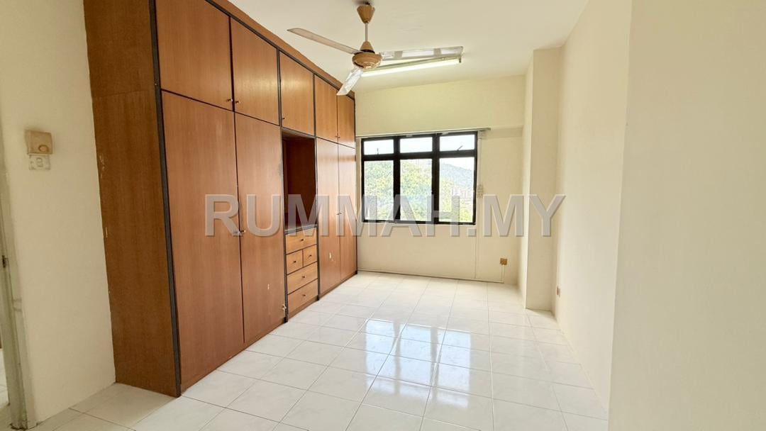 condo in Jelutong, Penang — photo 4