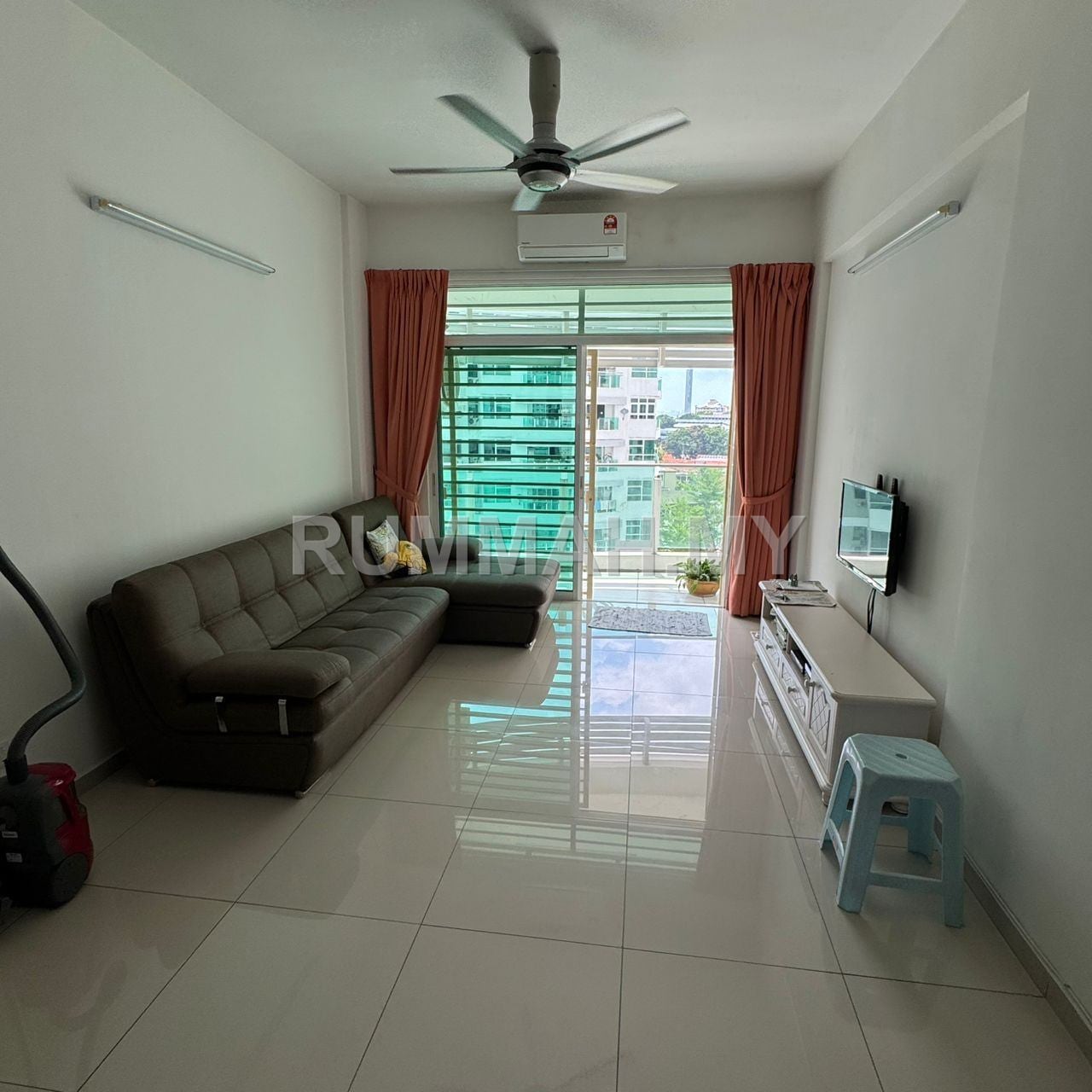 3-bedroom condo in Gelugor, Penang for sale - The Oasis @ Gelugor For Sale