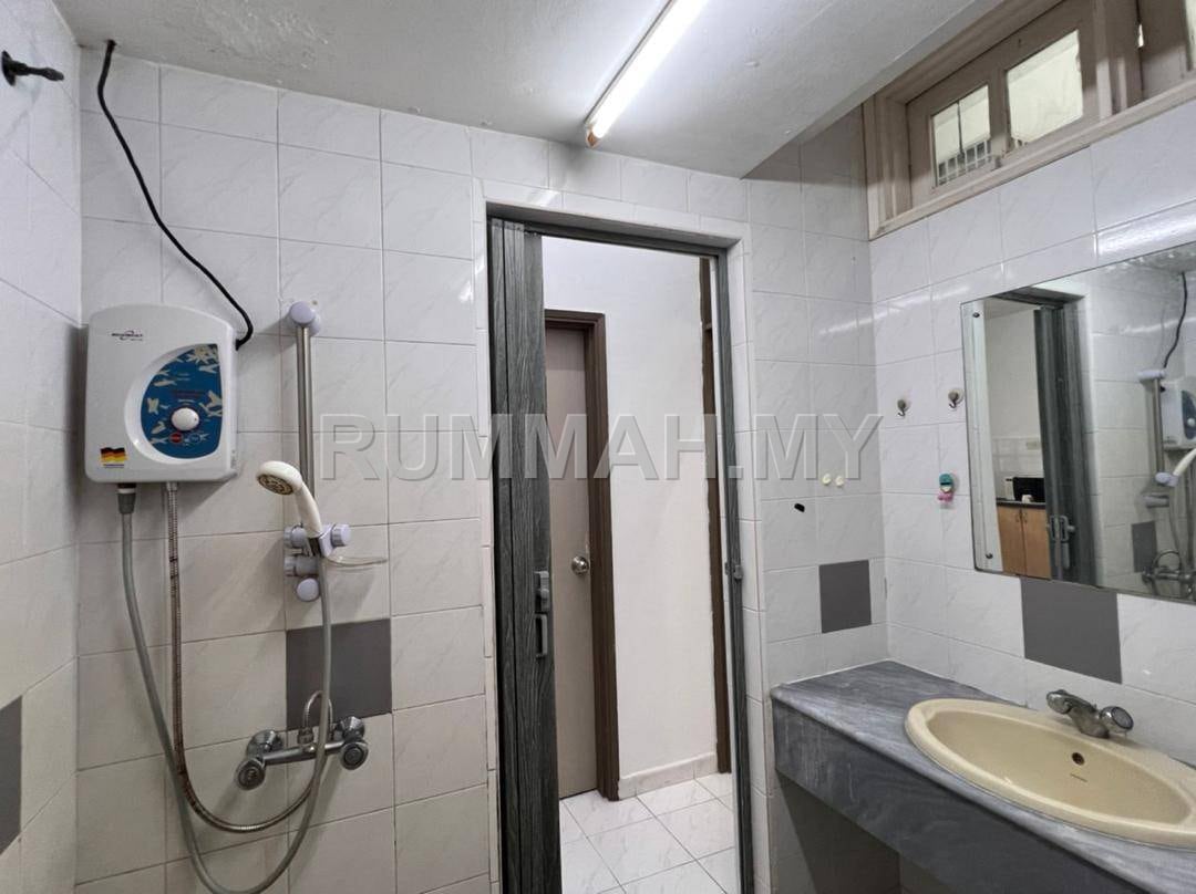 condo in George Town, Penang — photo 3