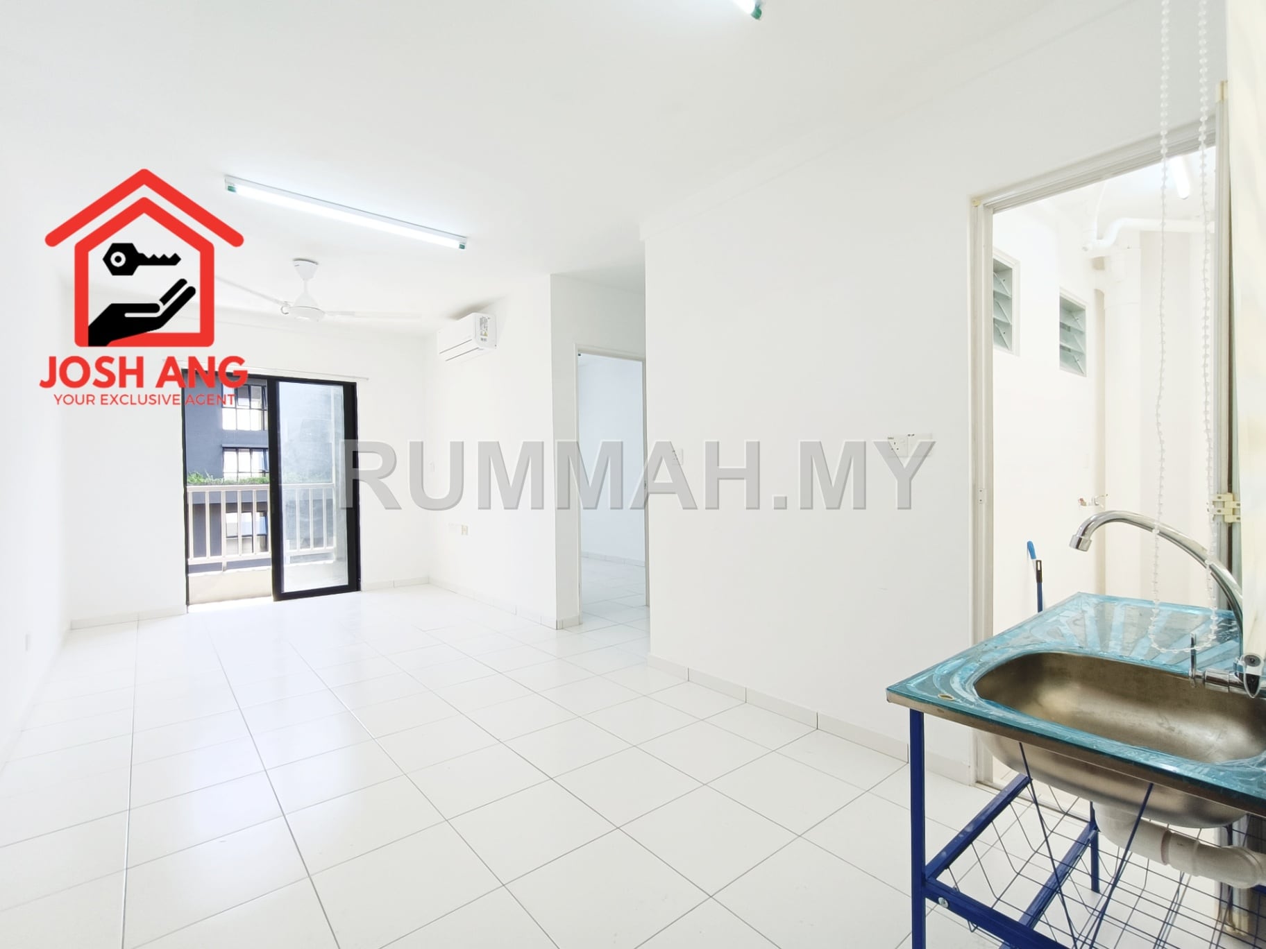 3-bedroom condo in Tanjung Tokong, Penang for rent - Tri Pinnacle in Tanjung Tokong 650sf Basic Unit High Floor Brand New Unit