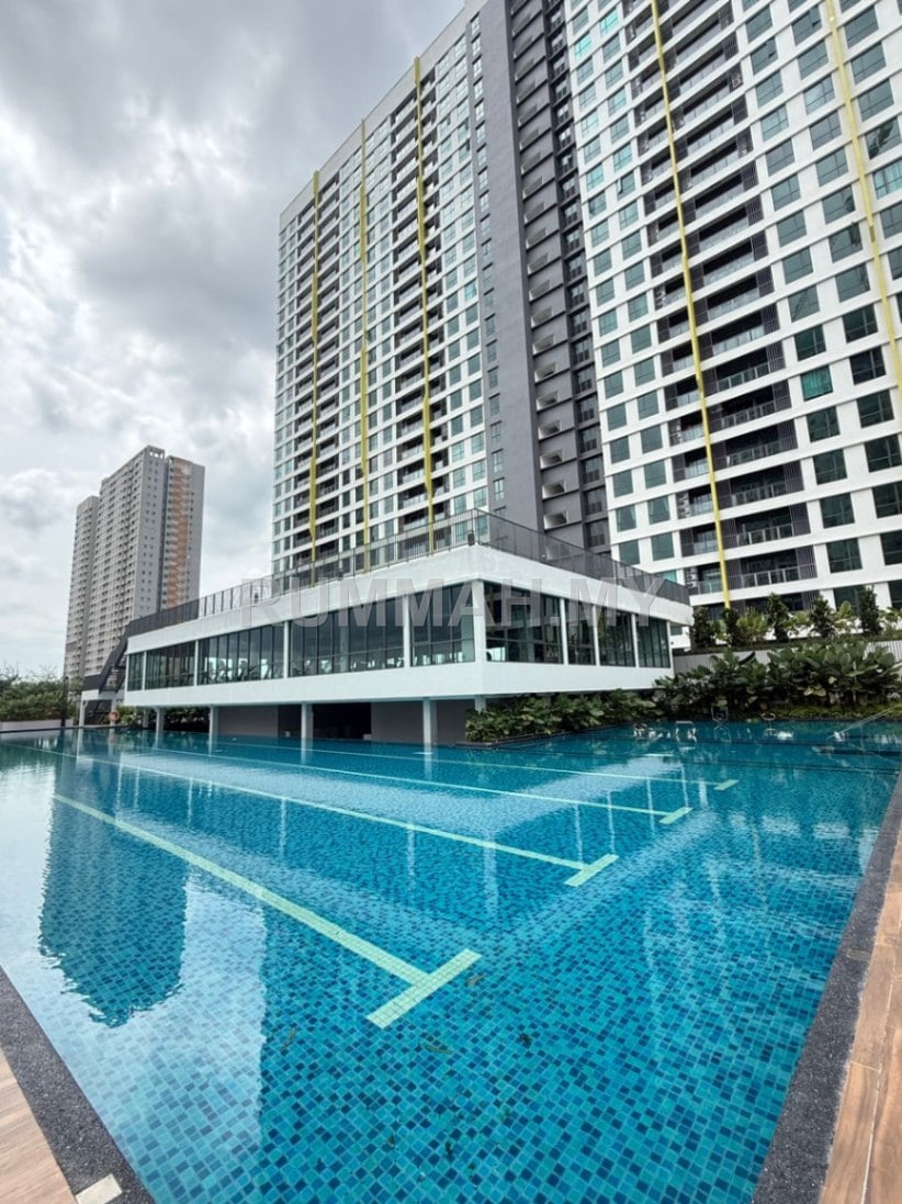 condo in Batu Kawan, Penang — photo 2