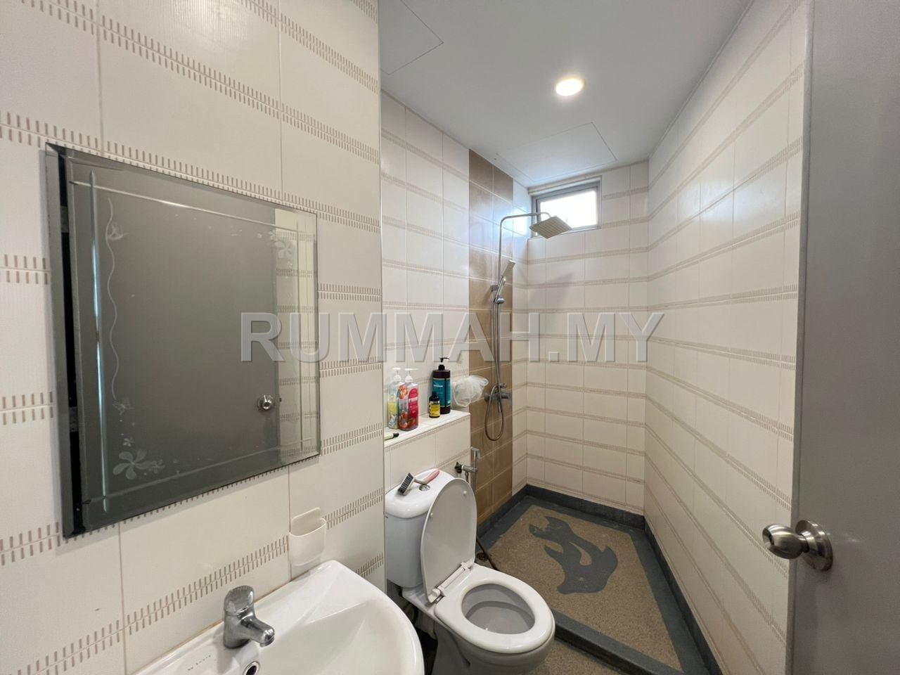 condo in Gelugor, Penang — photo 3