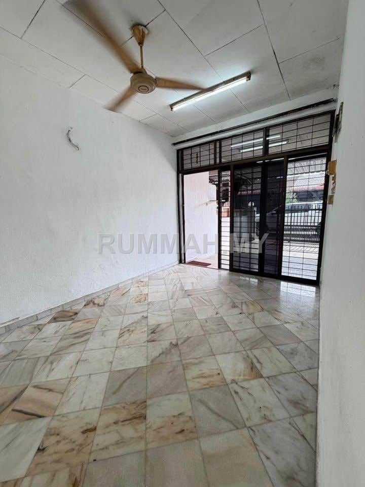 house in Permatang Tinggi, Penang — photo 2