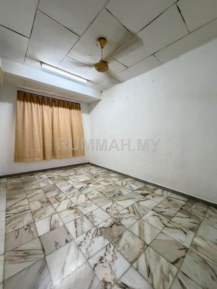 house in Permatang Tinggi, Penang — photo 5