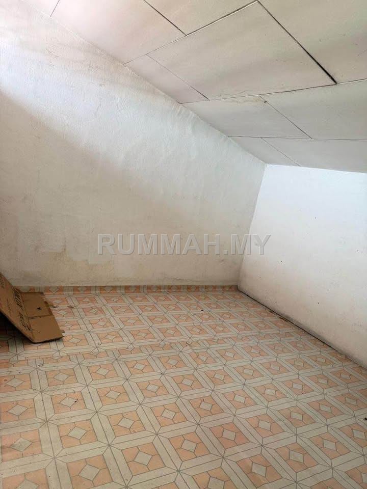 house in Permatang Tinggi, Penang — photo 6