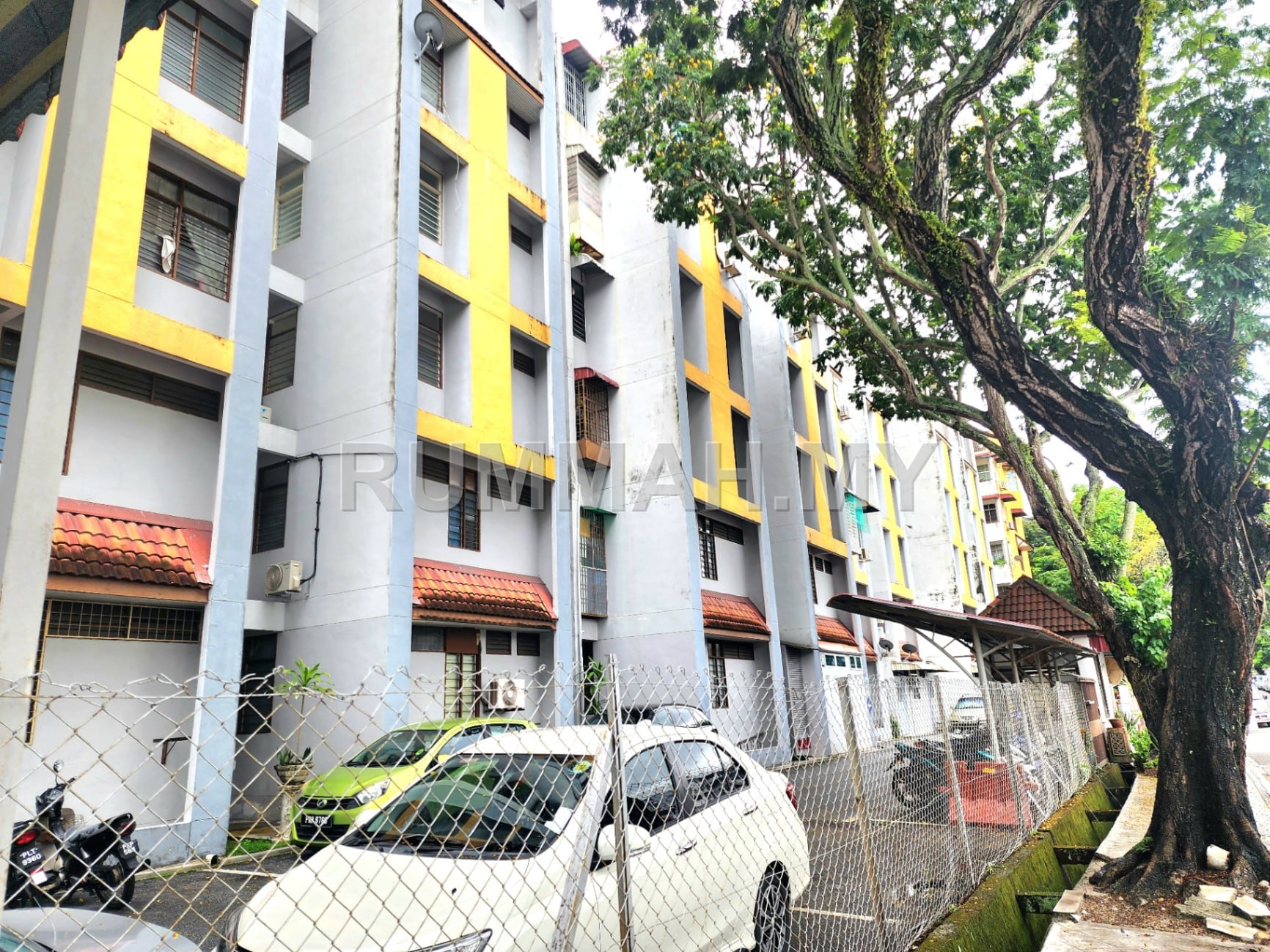 condo in Sungai Dua Island, Penang — photo 2