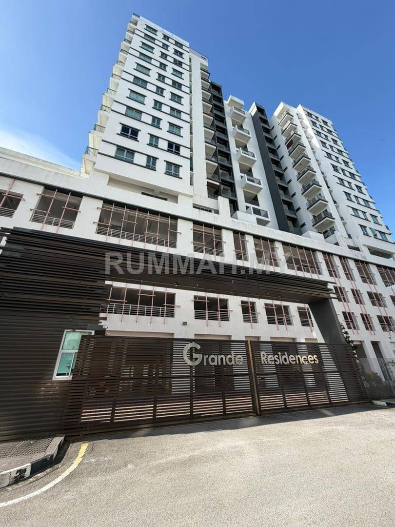 4-bedroom condo in Butterworth, Penang for rent - Low Density Seaview Furnished Grande Residence For Rent @ Butterworth