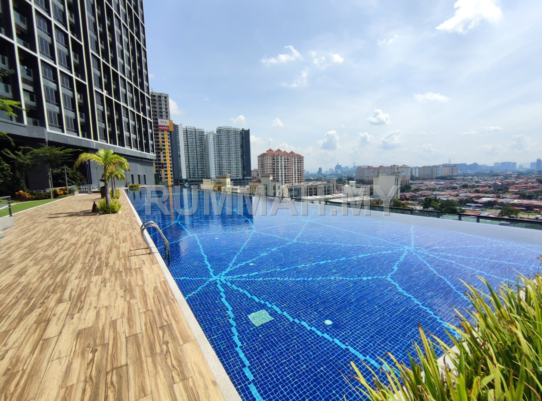 condo in Petaling Jaya, Selangor — photo 6