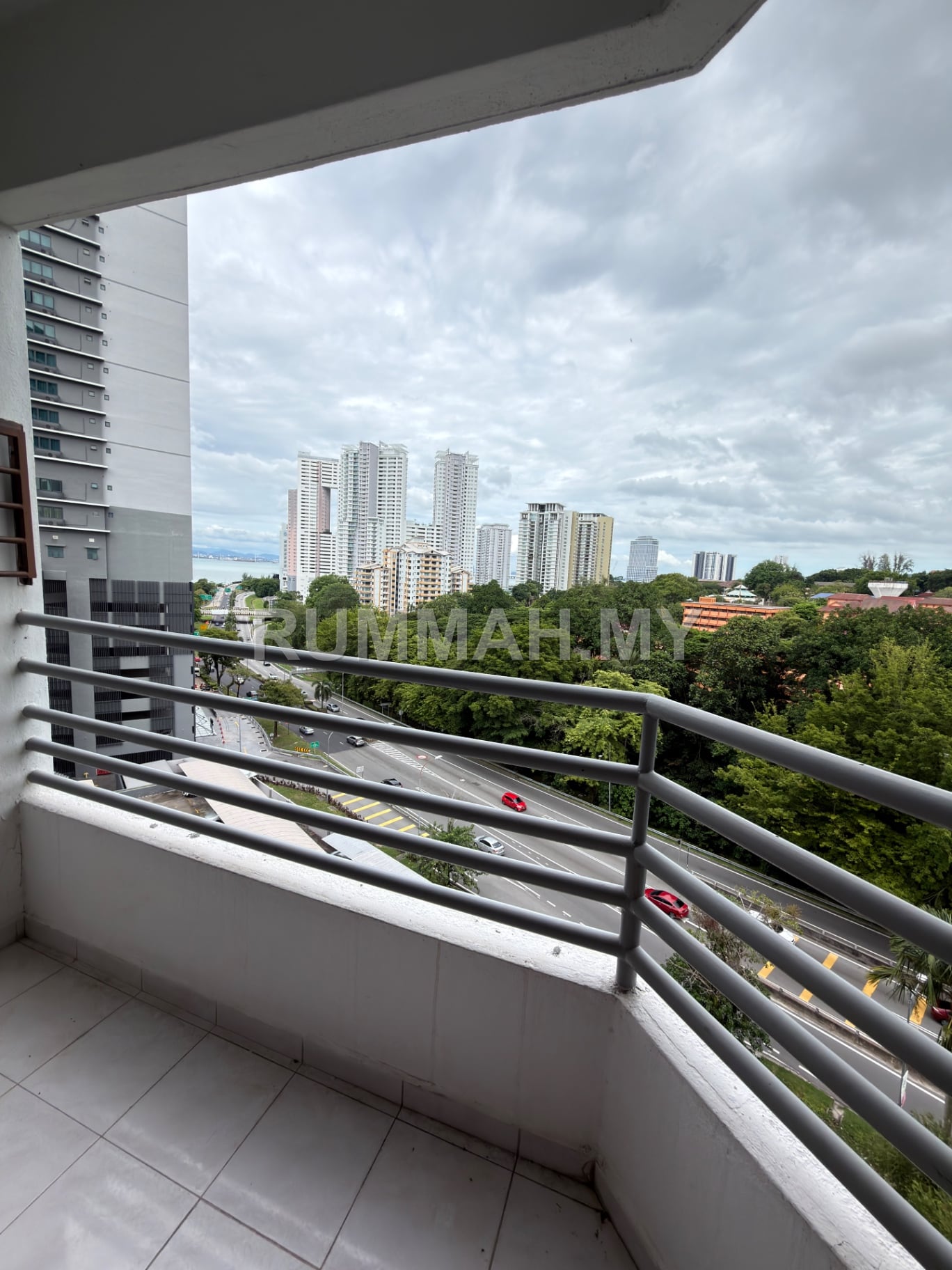 condo in Gelugor, Penang — photo 3