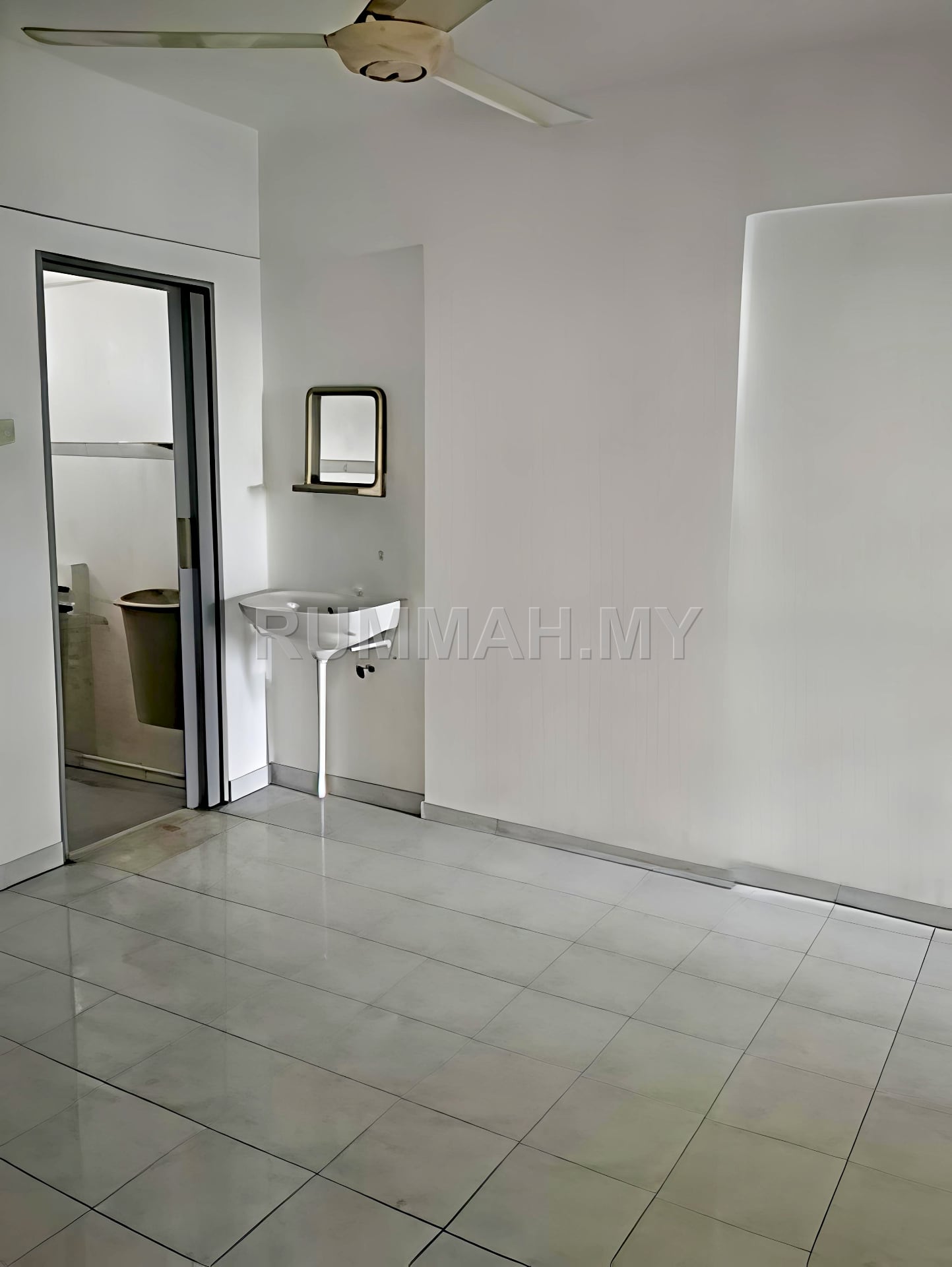 condo in Jelutong, Penang — photo 4