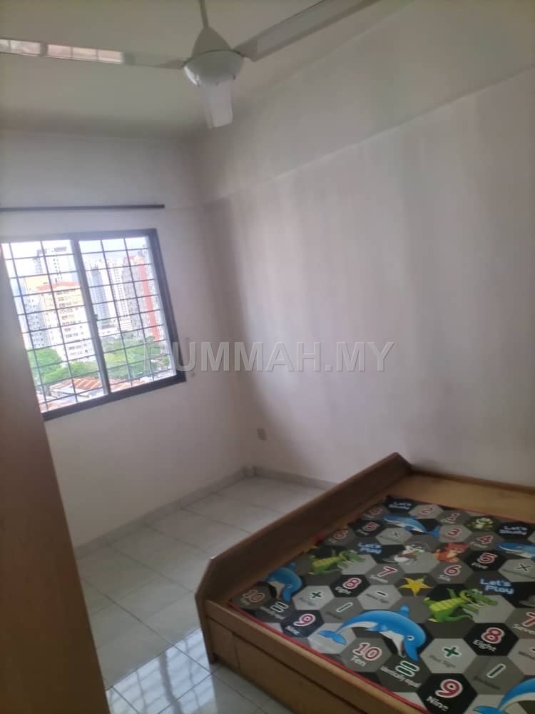 3-bedroom condo in Jelutong, Penang for rent - Condo for Rent @ Eastern Court, Jelutong | 3 Beds