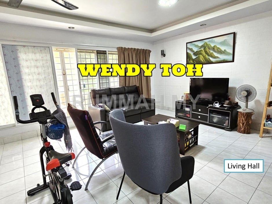 4-bedroom condo in Jelutong, Penang for sale - Spacious | Greenlane Park 1275sf Full Furnished 2 Car Park