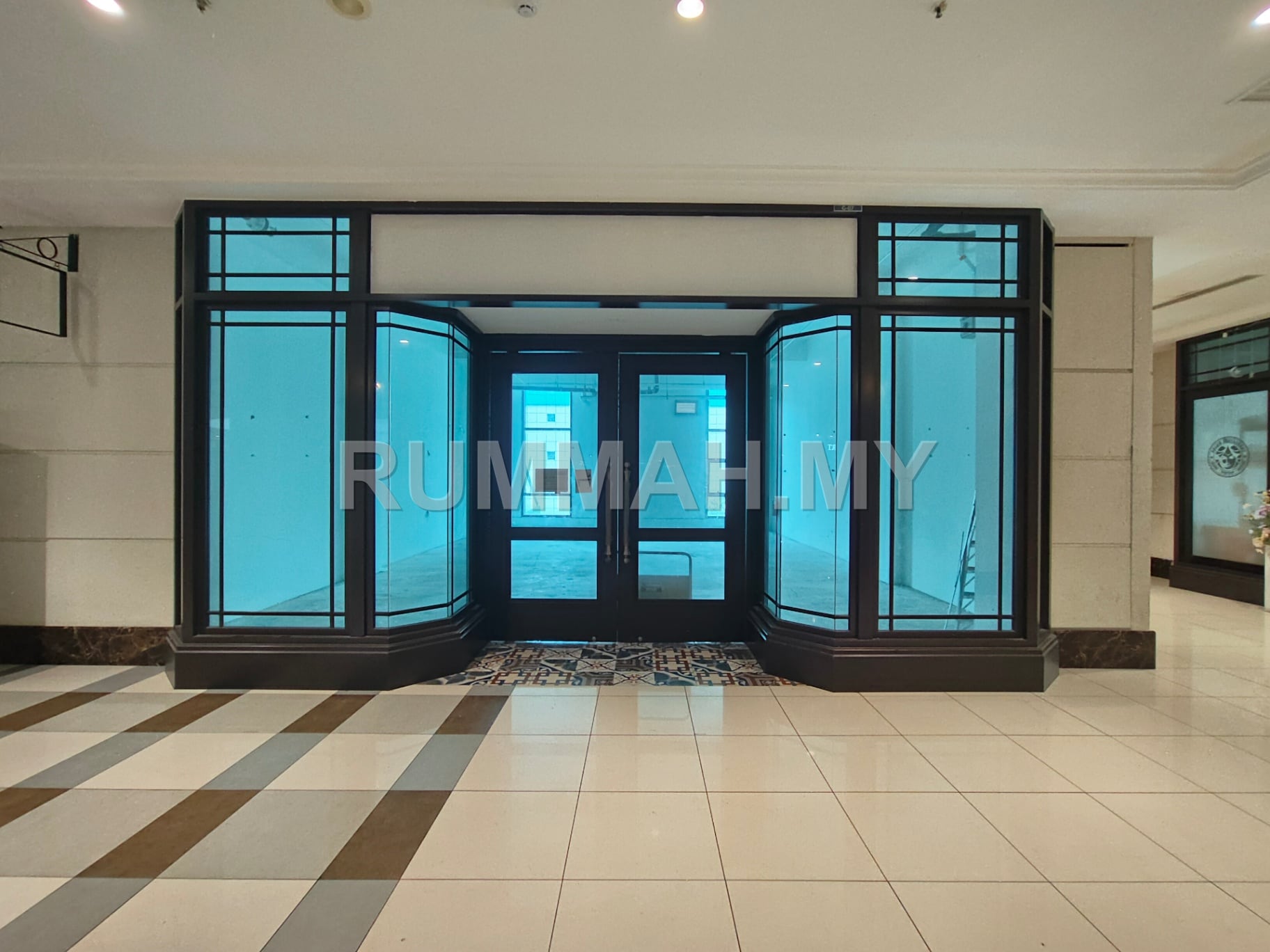 commercial in Putrajaya , Selangor — photo 7