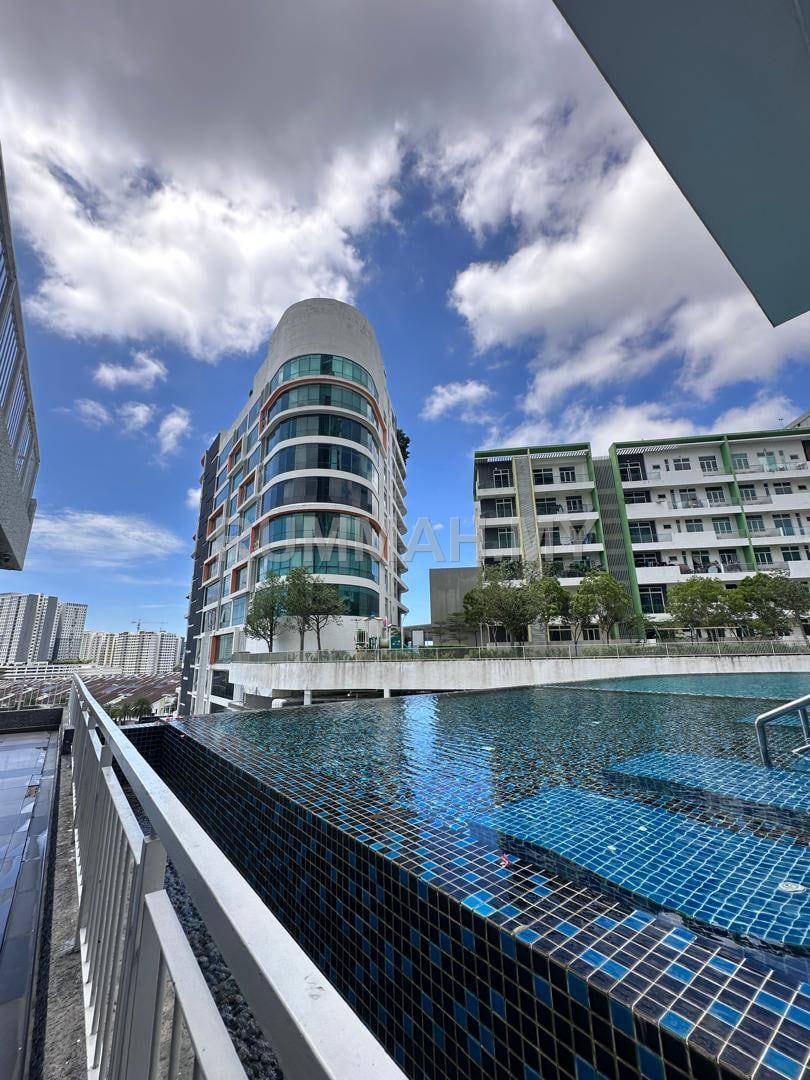 5-bedroom condo in Bayan Lepas, Penang for sale - Reflections Condominium Bayan Lepas Premium 5 Bedroom Corner Unit For Sale RM799K 槟城峇六拜 Reflections 豪华五房角头海景公寓出售 RM79.9万