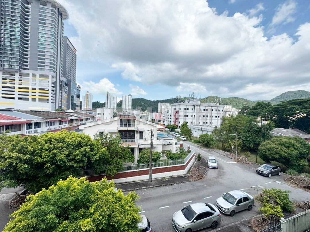 condo in Air Itam, Penang — photo 6