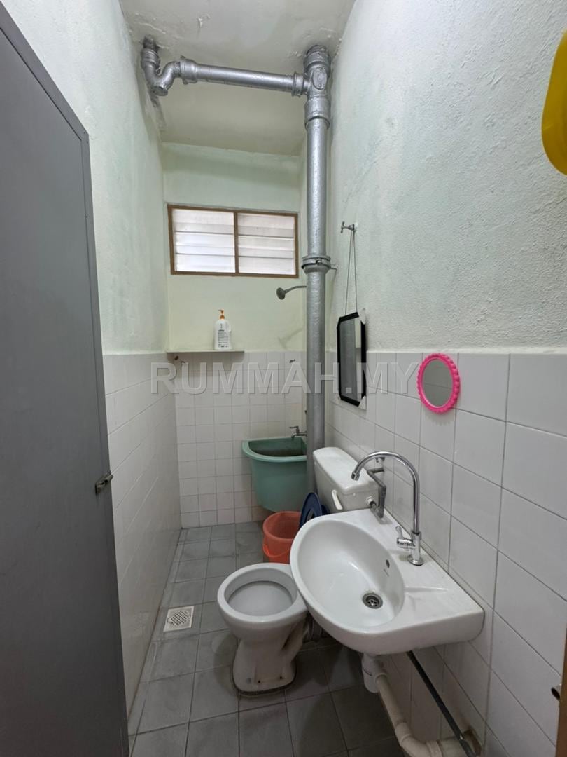 condo in Air Itam, Penang — photo 7
