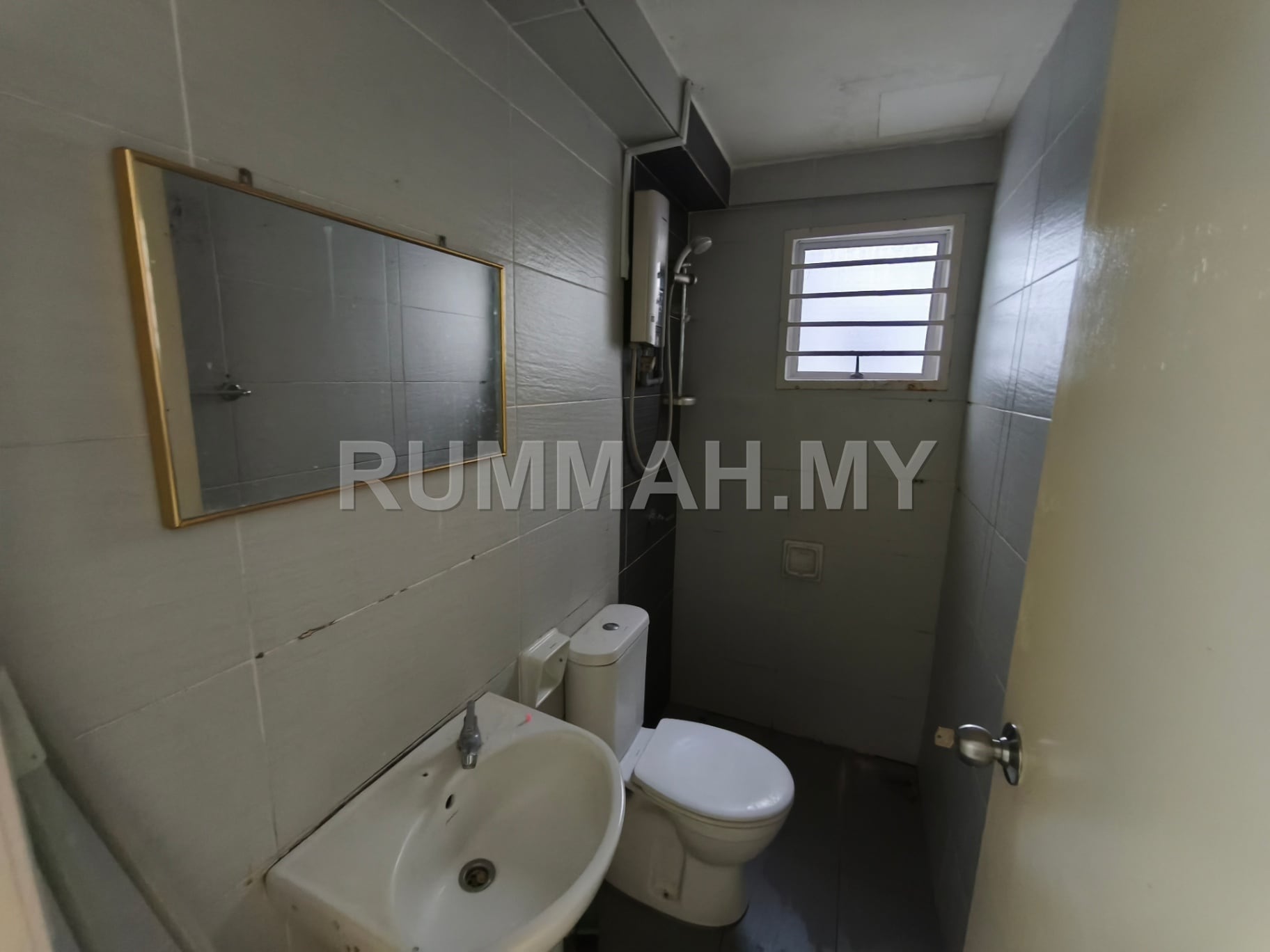 condo in Puchong, Selangor — photo 5