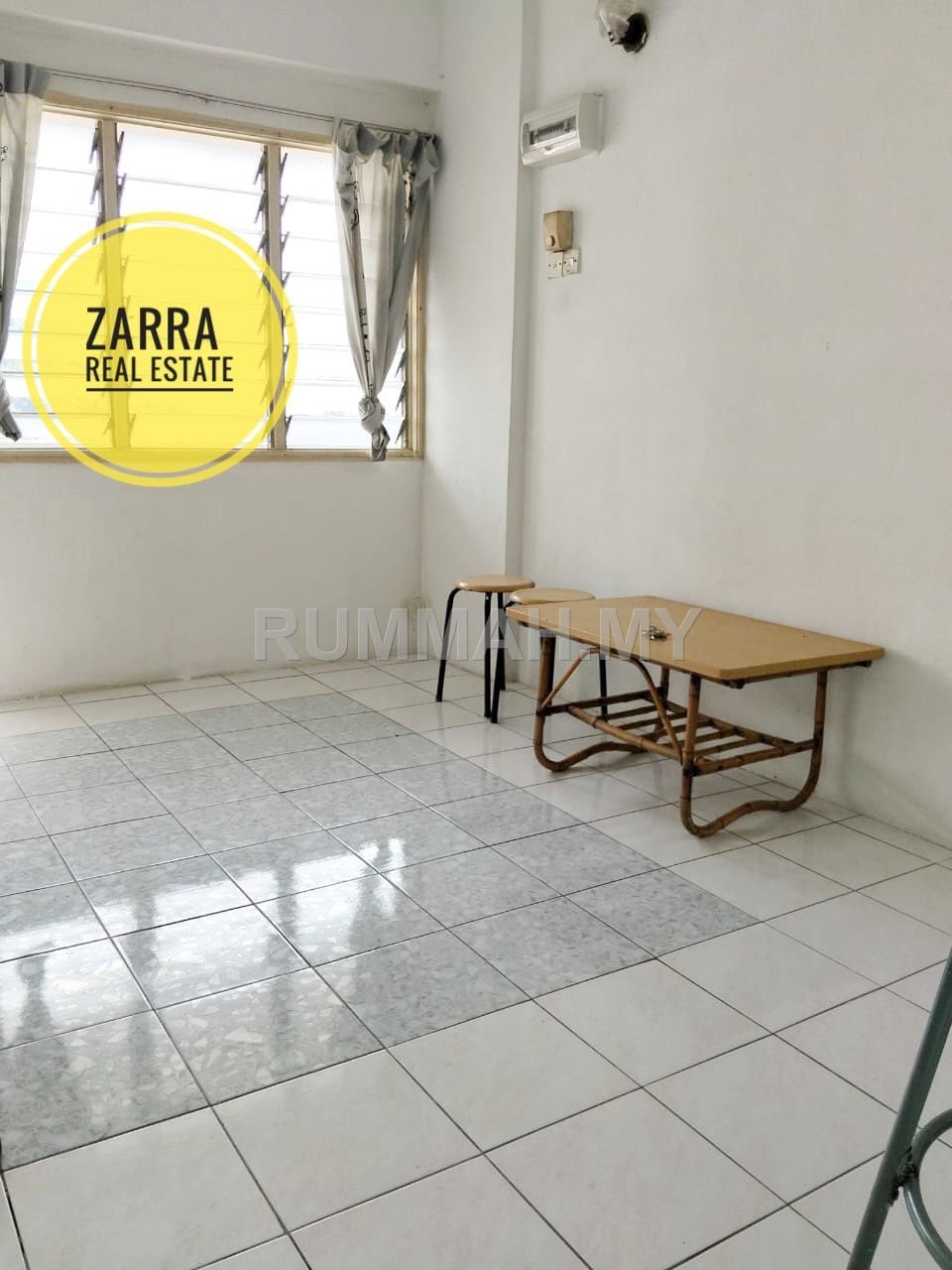 2-bedroom condo in Gelugor, Penang for sale - Taman Jubilee Phase 4 550Ssqft Partially Reno Unfurnished 