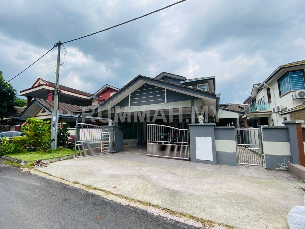 6-bedroom house in KAJANG, Selangor for sale - Facing Open Double Storey Semi-D Taman Jelok Impian,Kajang 💥Fully Renovated💥