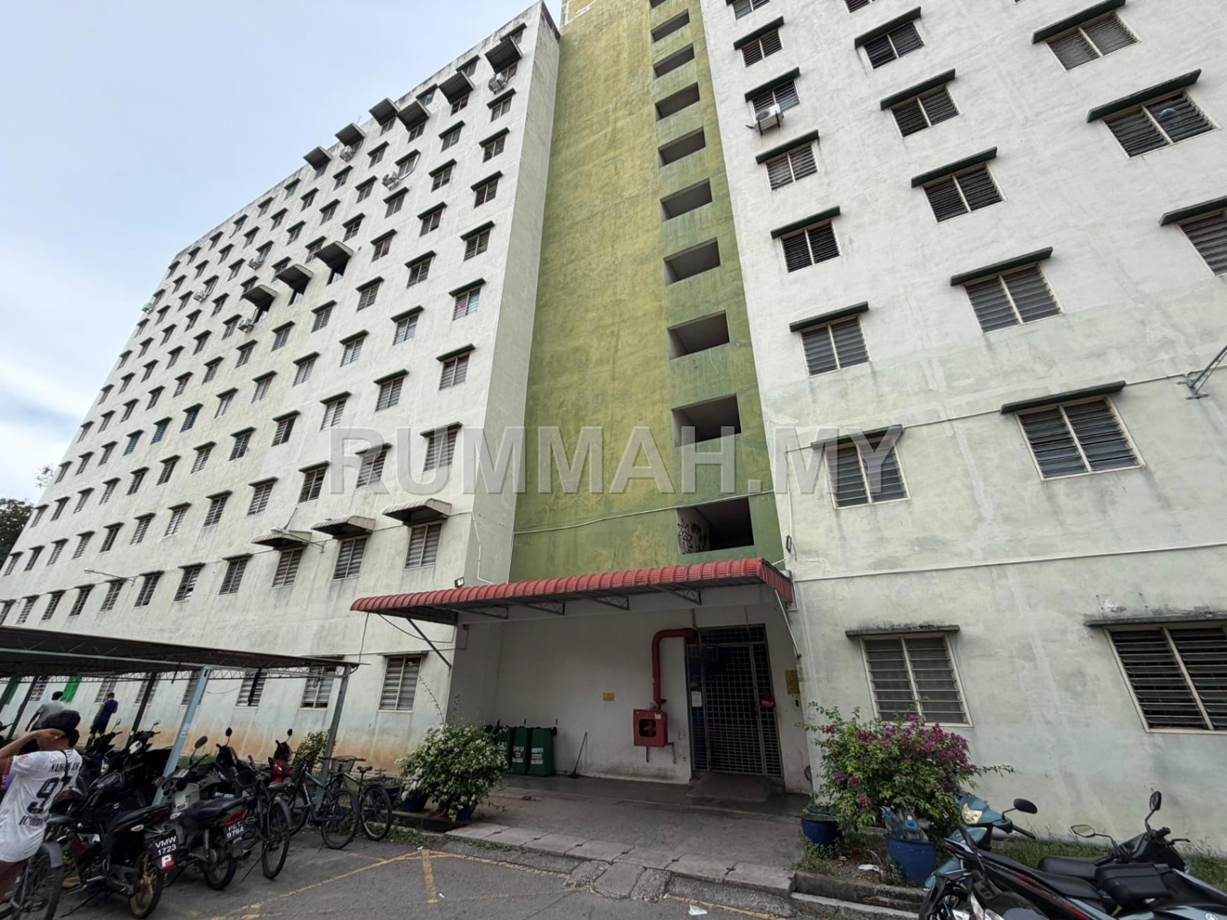 3-bedroom condo in Butterworth, Penang for sale - Nagasari Block C Apartment Perai Fully Renovated Unit For Sale RM145K 北赖 Nagasari Block C 全新装修电梯公寓出售 RM14.5万