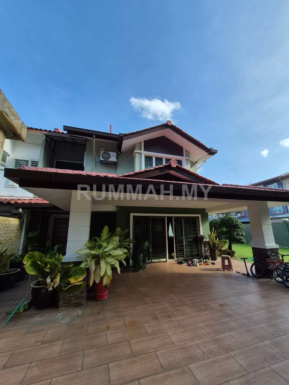 5-bedroom house in  Taman Indah Gemilang, Pinggiran Batu Caves, Kuala Lumpur for sale - Semi-D @ Taman Indah Gemilang, Pinggiran Batu Caves ✨ Renovated | Spacious Land | Gated & Guarded